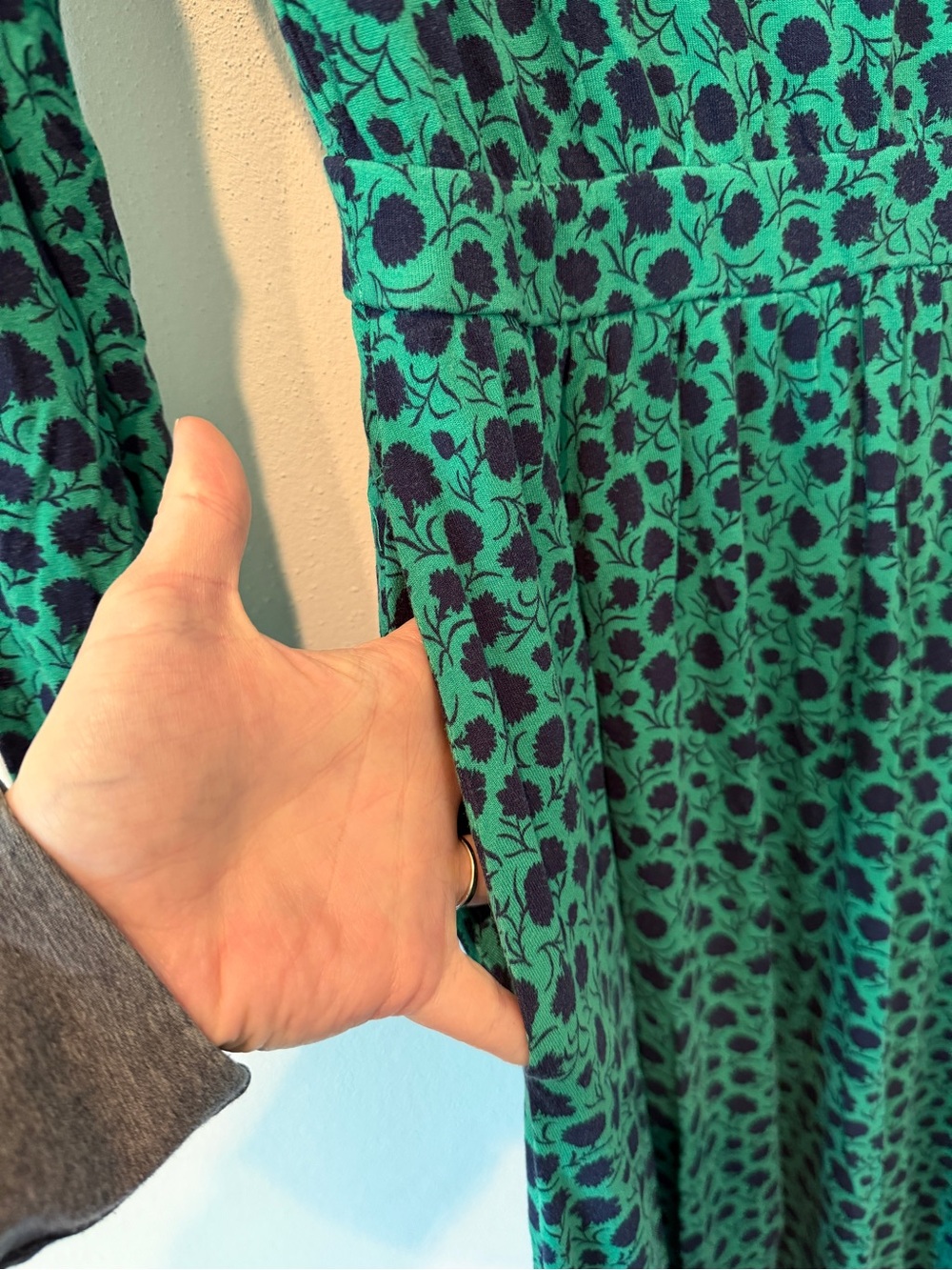 Boden Evelyn Jersey Midi Dress Sapling Leafy Bud Green Navy Floral Pockets Sz 8 - Picture 7 of 11